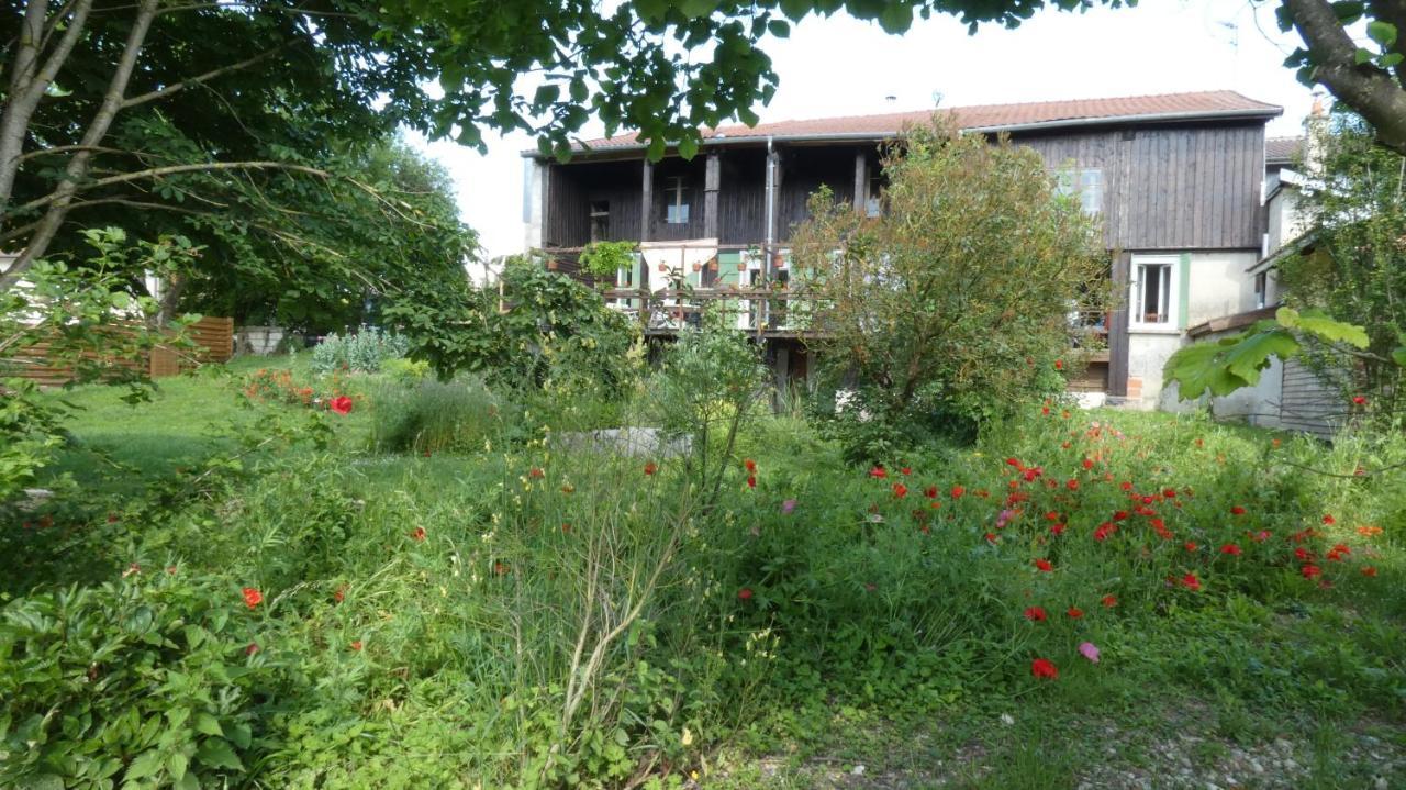 Chatrou Chatelraould-Saint-Louvent Экстерьер фото