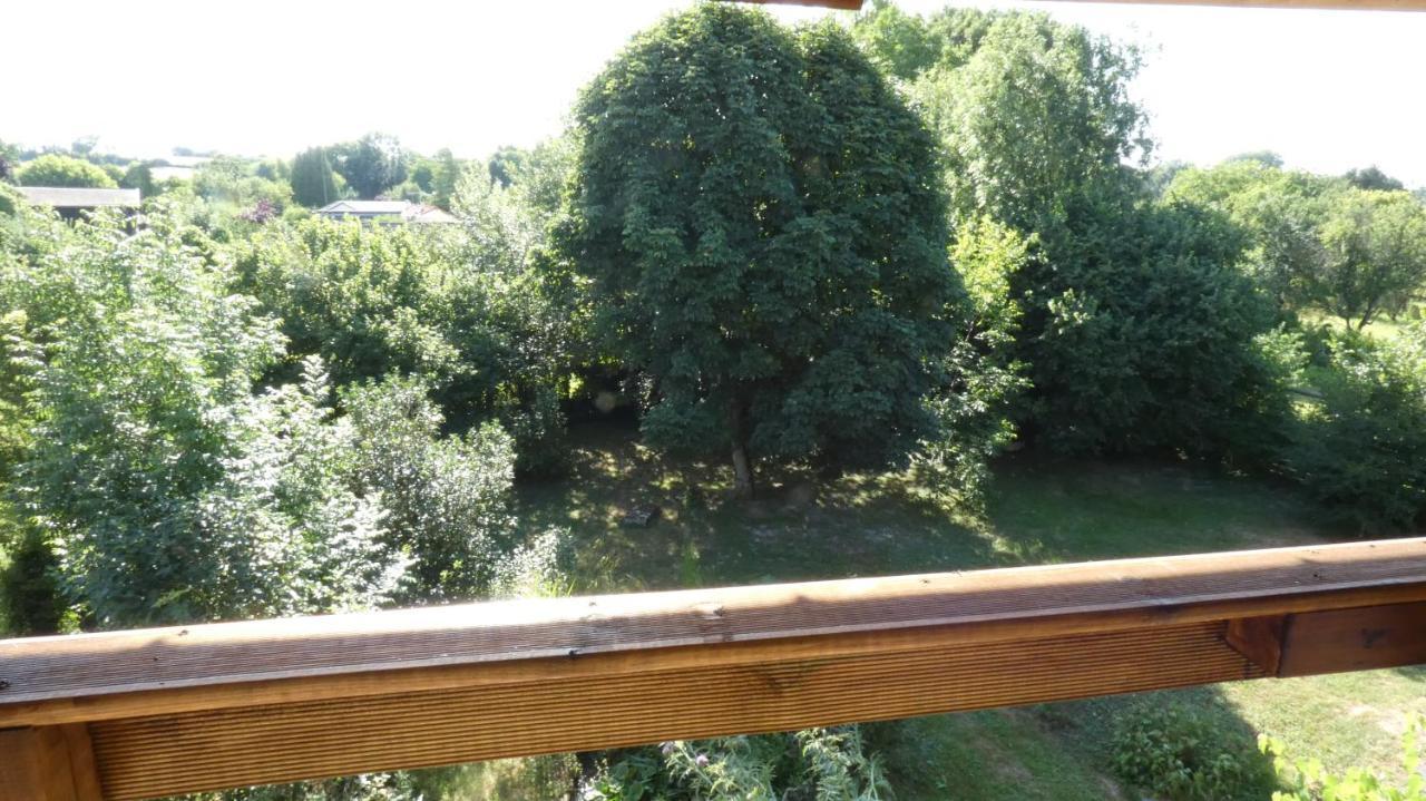Chatrou Chatelraould-Saint-Louvent Экстерьер фото